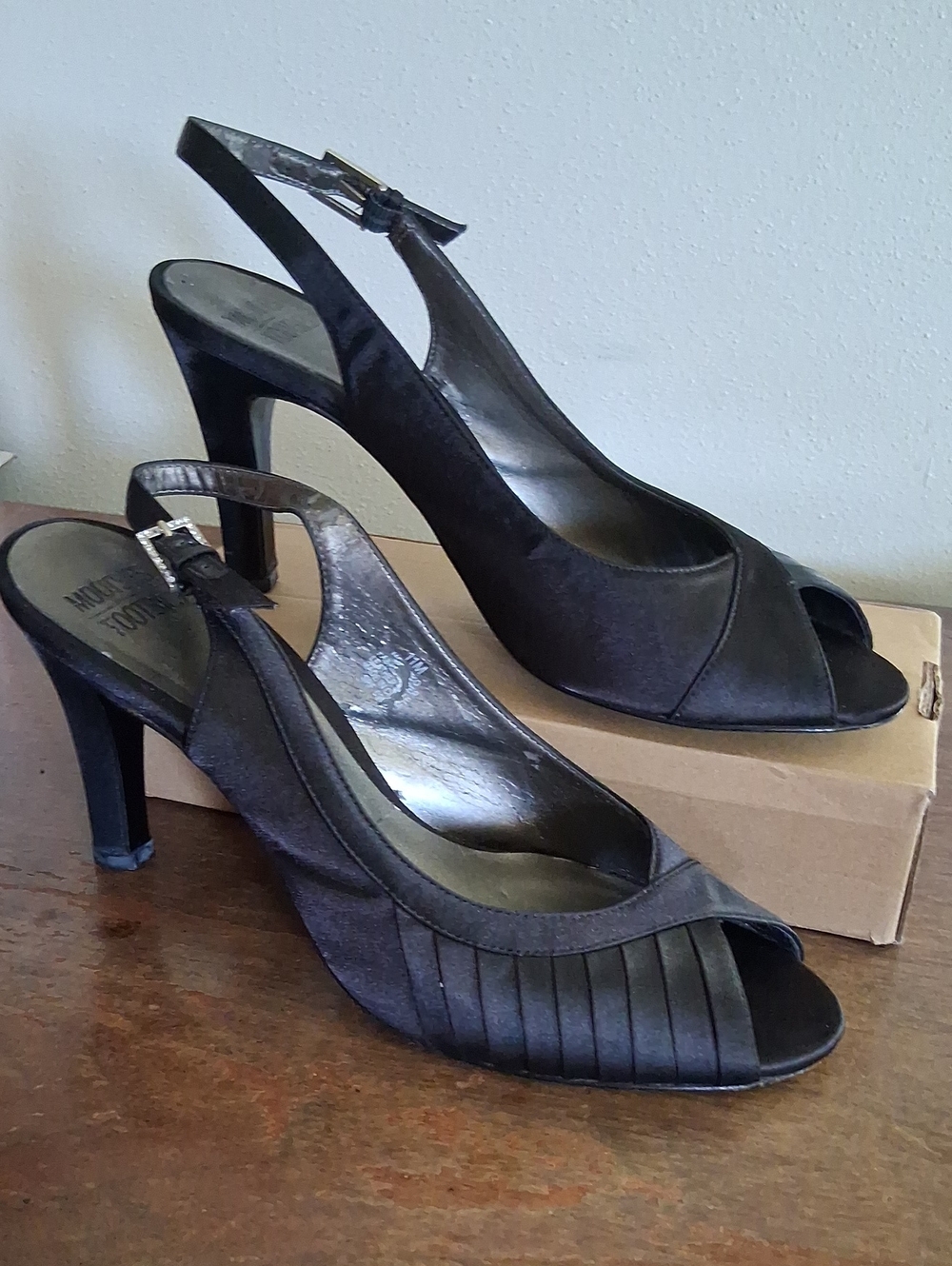 Size 11M Black Peep-Toe Slingback Heels